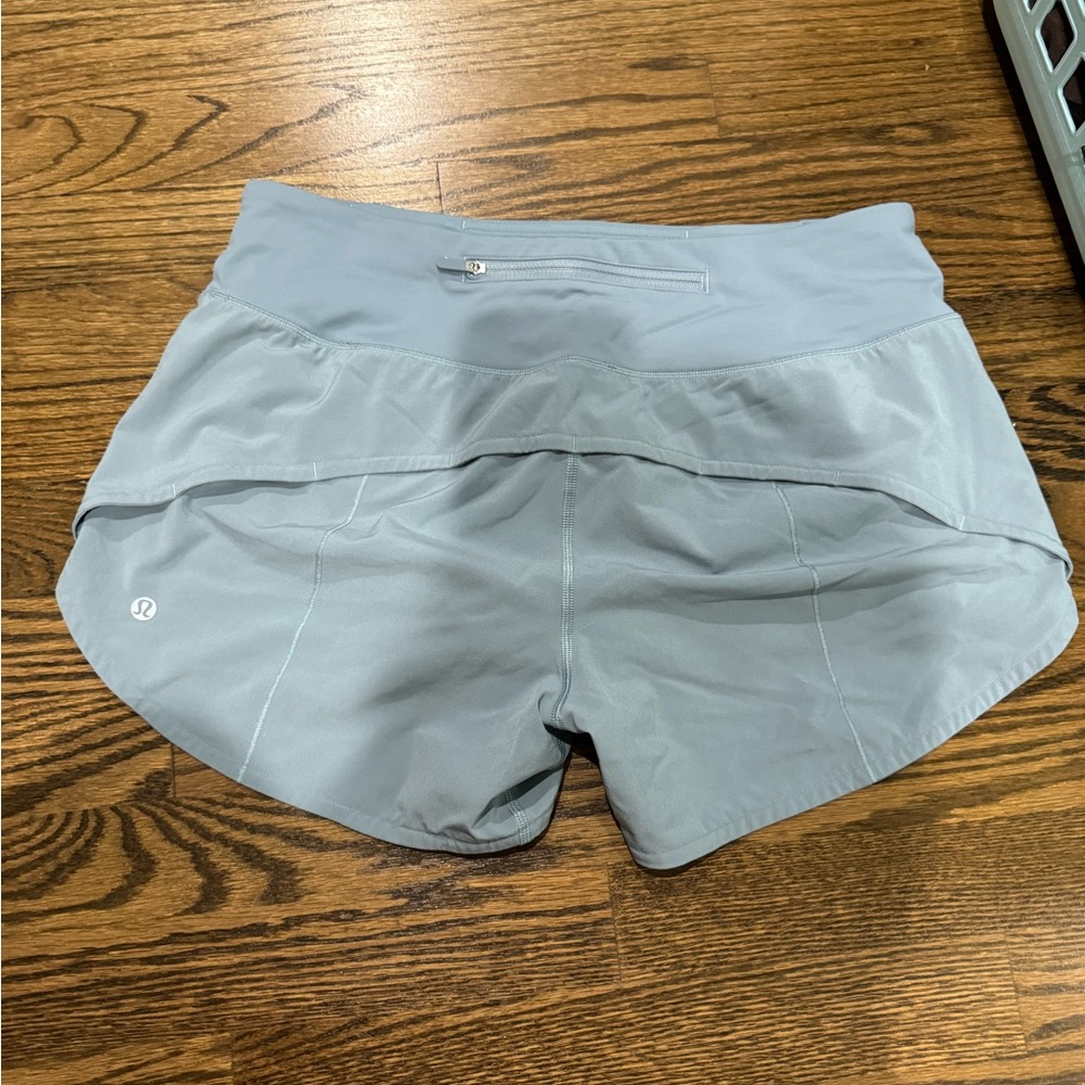 Lululemon size 8 speed up shorts women’s
